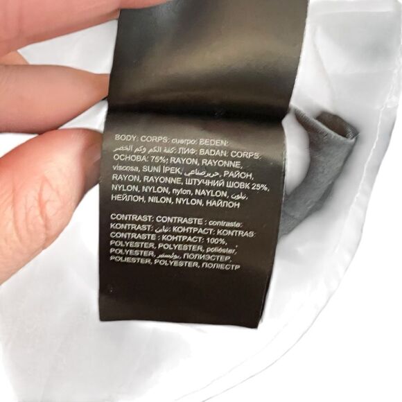 Bebe black velvet high low skirt. Size 00 - Picture 5 of 9